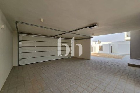 וילה להשכרה ב Al Furjan, Dubai, איחוד האמירויות  4 חדרי שינה, 519 מ"ר, מספר 645379 - תמונה 4