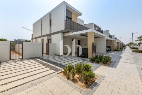 Willa na sprzedaż w Tilal Al Ghaf, Dubai, ZEA 4 sypialnie, 202 mkw., nr 645374 - zdjęcie 2