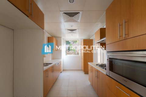 Vila u Al Raha Gardens, Abu Dhabi, UAE 3 spavaćih soba, 324.4 m2 Br. 651971 - fotografija 5