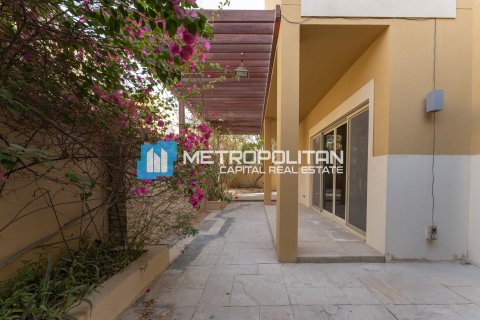 Vila u Al Raha Gardens, Abu Dhabi, UAE 3 spavaćih soba, 324.4 m2 Br. 651971 - fotografija 21