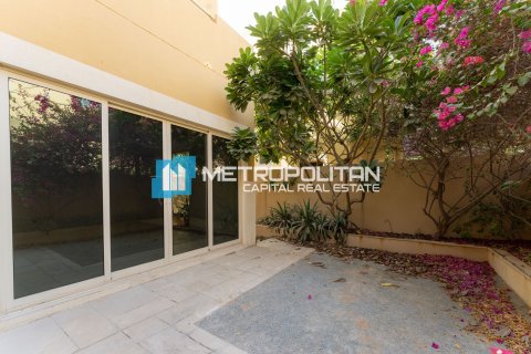 Vila u Al Raha Gardens, Abu Dhabi, UAE 3 spavaćih soba, 324.4 m2 Br. 651971 - fotografija 3