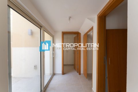 Vila u Al Raha Gardens, Abu Dhabi, UAE 3 spavaćih soba, 324.4 m2 Br. 651971 - fotografija 14