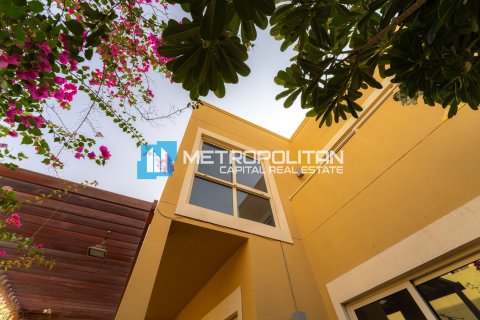 Vila u Al Raha Gardens, Abu Dhabi, UAE 3 spavaćih soba, 324.4 m2 Br. 651971 - fotografija 20