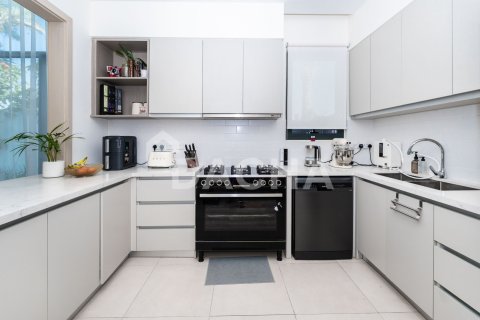 Müüa ridamaja asukohaga Al Furjan, Dubai, AÜE: 4 magamistoaga, 347 m² Nr 710349 - pilt 9