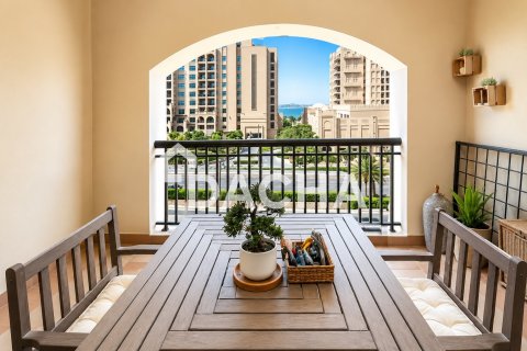 Apartment in Palm Jumeirah, Dubai, UAE 1 bedroom, 121 sq.m. № 710351