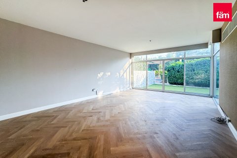 Kuća u nizu u gradu Dubai, UAE 4 spavaće sobe, 316.6 m2 Br. 660510 - Slika 2