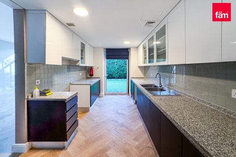 Kuća u nizu u gradu Dubai, UAE 4 spavaće sobe, 316.6 m2 Br. 660510 - Slika 22