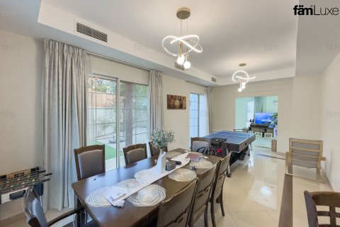 Vila v Dubai, SAE 3 ložnice, 677.8 m² Č.: 660508 - fotografie 2