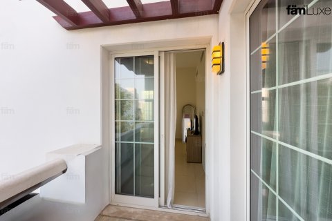 Villa à louer à Dubai, EAU 3 chambres, 677.7 m2 № 660508 - photo 14