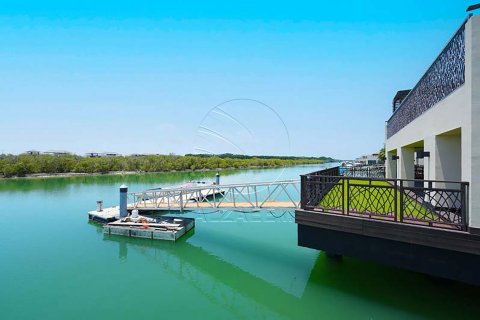 Villa in Al Gurm, Abu Dhabi, UAE 4 bedrooms, 1384 sq.m. № 615412 - photo 2