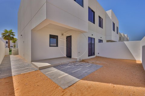Řadový dům na Yas Island, Abu Dhabi, SAE 3 ložnice, 203 m² Č.: 615348 - fotografie 12