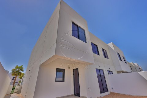 Řadový dům na Yas Island, Abu Dhabi, SAE 3 ložnice, 203 m² Č.: 615348 - fotografie 1