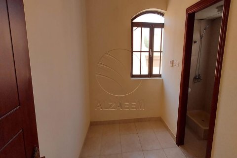 Villa in affitto a Eastern Road, Abu Dhabi, EAU 4 camere da letto, 232 mq. № 615411 - foto 11
