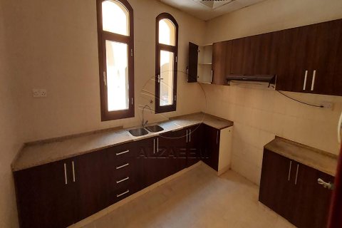 Villa in affitto a Eastern Road, Abu Dhabi, EAU 4 camere da letto, 232 mq. № 615411 - foto 6