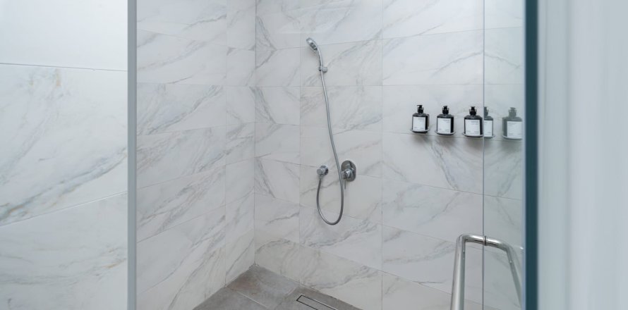 Leilighet i Al Satwa, Dubai, Emiratene 2 soverom, 163 kvm nr. 691812