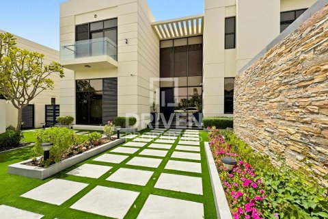 ویلا در DAMAC Hills (Akoya by DAMAC)، Dubai ، امارات متحده عربی 6 خوابه ، 1222.98 متر مربع.  شماره 744612