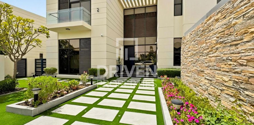 ویلا در DAMAC Hills (Akoya by DAMAC)، Dubai ، امارات متحده عربی 6 خوابه ، 1222.98 متر مربع.  شماره 744612