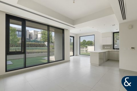 Dubai Hills Estate, Dubai, UAE의 판매용 빌라 침실 5개, 254제곱미터 번호 667512 - 사진 3