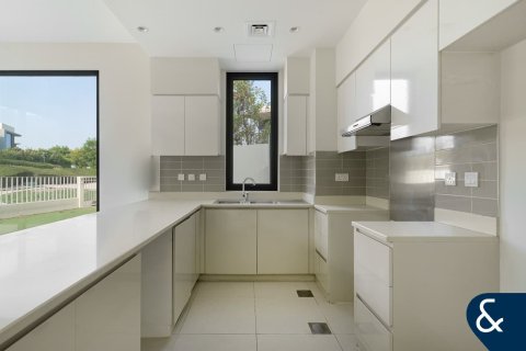 Dubai Hills Estate, Dubai, UAE의 판매용 빌라 침실 5개, 254제곱미터 번호 667512 - 사진 5