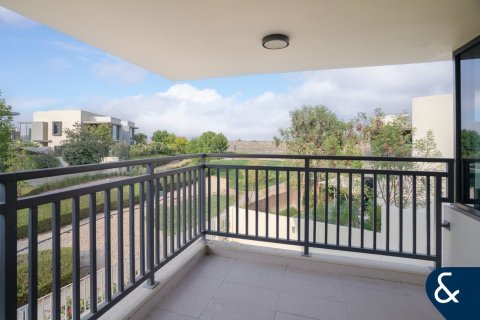 Dubai Hills Estate, Dubai, UAE의 판매용 빌라 침실 5개, 254제곱미터 번호 667512 - 사진 15