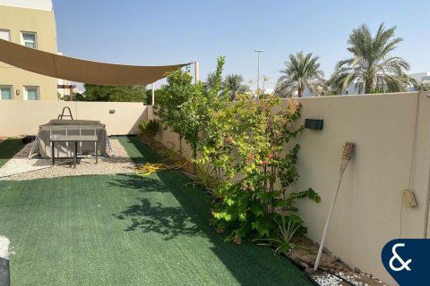Villa sa Mudon, Dubai, UAE 3 silid-tulugan, 345 sq.m. № 667513 - larawan 7