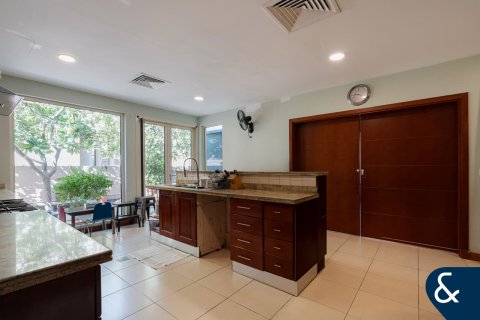 Vila v Arabian Ranches, Dubai, SAE 5 ložnice, 450 m² Č.: 666559 - fotografie 10