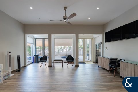 Vila v Arabian Ranches, Dubai, SAE 5 ložnice, 450 m² Č.: 666559 - fotografie 11