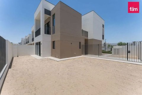 Villa in Dubai, UAE 4 bedrooms, 294 sq.m. № 738990