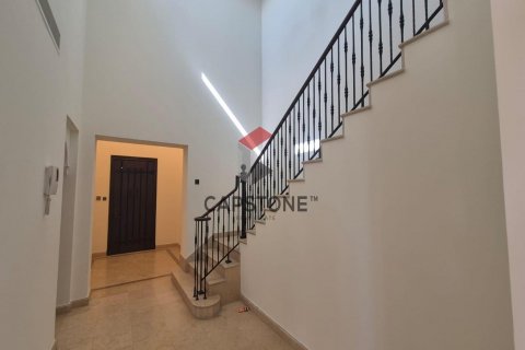 Vilë në Saadiyat Island, Abu Dhabi, Emiratet e Bashkuara Arabe 4 dhoma gjumi, 930 m2. № 604446 - Foto 13
