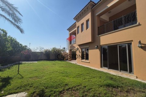 Vilë në Saadiyat Island, Abu Dhabi, Emiratet e Bashkuara Arabe 4 dhoma gjumi, 930 m2. № 604446 - Foto 1