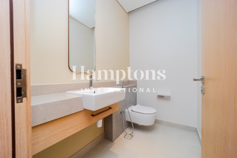 Apartment in Downtown Dubai (Downtown Burj Dubai), UAE 2 bedrooms, 105.50993710 sq.m. № 687794 - photo 3