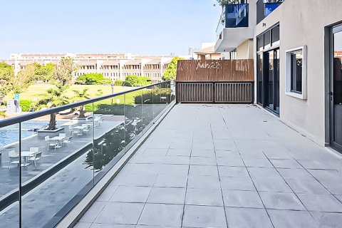 Apartment sa Motor City, Dubai, UAE 3 silid-tulugan, 211.68 sq.m. № 748328 - larawan 2