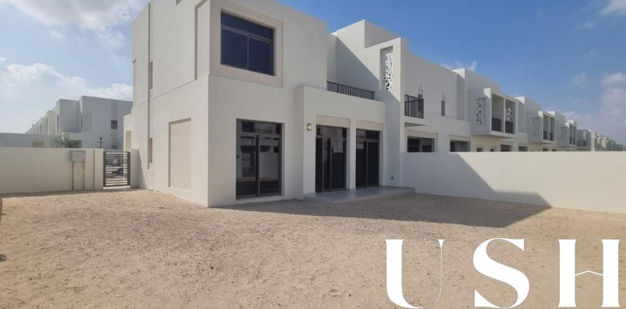 Town Square、Dubai、UAEにあるタウンハウス 4ベッドルーム、426 m2 No620415