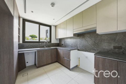 Vila v Tilal Al Ghaf, Dubai, SAE 4 spálne, 316.89 m2 č. 733524 - Fotografia 6