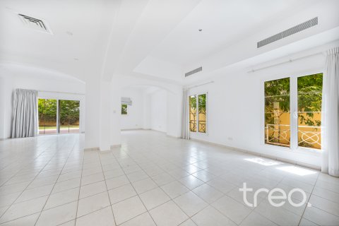 Villa en alquiler en Meadows, Dubai, EAU 3 dormitorios, 604.89 m2 № 733566 - foto 6