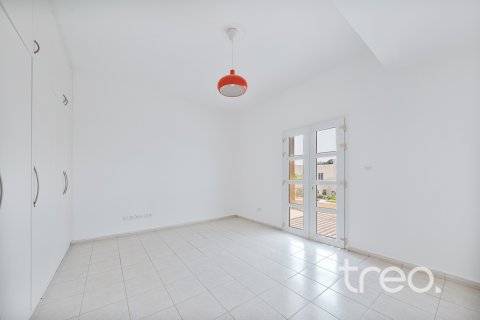 Villa en alquiler en Meadows, Dubai, EAU 3 dormitorios, 604.89 m2 № 733566 - foto 14