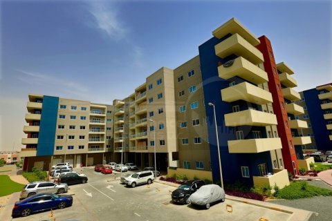 Apartment in Al Reef, Abu Dhabi, UAE 3 bedrooms, 144.9 sq.m. № 731142 - photo 20