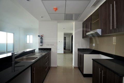 Apartment in Al Reef, Abu Dhabi, UAE 3 bedrooms, 144.9 sq.m. № 731142 - photo 5
