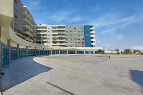 Apartment in Al Reef, Abu Dhabi, UAE 3 bedrooms, 144.9 sq.m. № 731142 - photo 15