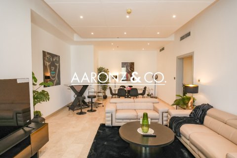 Apartmán v Dubai Marina, Dubai, SAE 3 spálne, 257 m2 č. 692812 - Fotografia 5