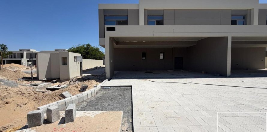 Villa en Dubai South (Dubai World Central), Dubai, EAU 5 dormitorios, 422.34 m² № 753498