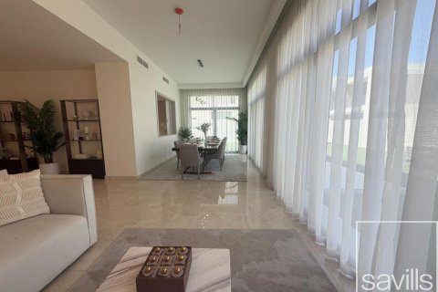 Villa en venta en Dubai South (Dubai World Central), Dubai, EAU 5 dormitorios, 422.34 m2 № 753498 - foto 4