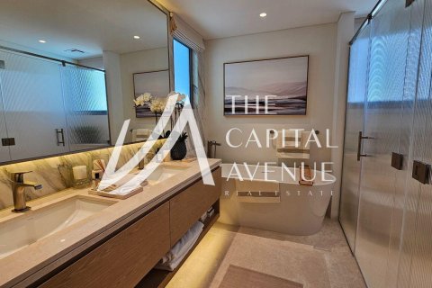 Villa til salg i Abu Dhabi, UAE 7 soveværelser, 515.43 kvm № 764448 - foto 10