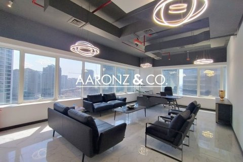 Oficina en alquiler en Business Bay, Dubai, EAU 135.1 m2 № 670660 - foto 16