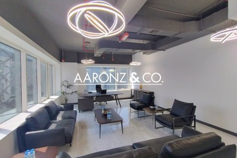Oficina en alquiler en Business Bay, Dubai, EAU 135.1 m2 № 670660 - foto 6
