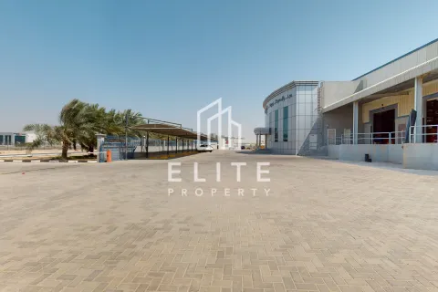 Almacén en venta en Jebel Ali, Dubai, EAU 5838 m2 № 620234 - foto 1