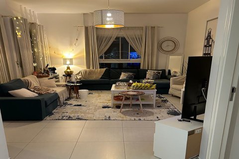 Пәтер Аль-Рим, Абу-Даби, БАӘ-да 3 жатын бөлмелер, 179 м² № 662826 - фото 2