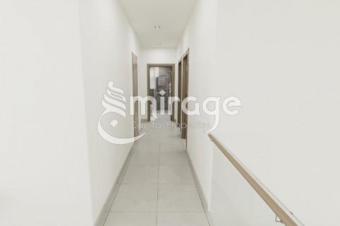 Vila na Yas Island, Abu Dhabi, SAE 4 ložnice, 475 m² Č.: 574398 - fotografie 5