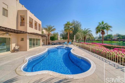 Villa itt: Meadows, Dubai, EAE, 5 hálószoba, 696.96 m², azonosító: 755294 - fénykép 30