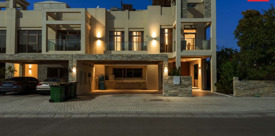 Kamienica w Meydan, Dubai, ZEA 4 sypialnie, 404.1 mkw. nr 718938
